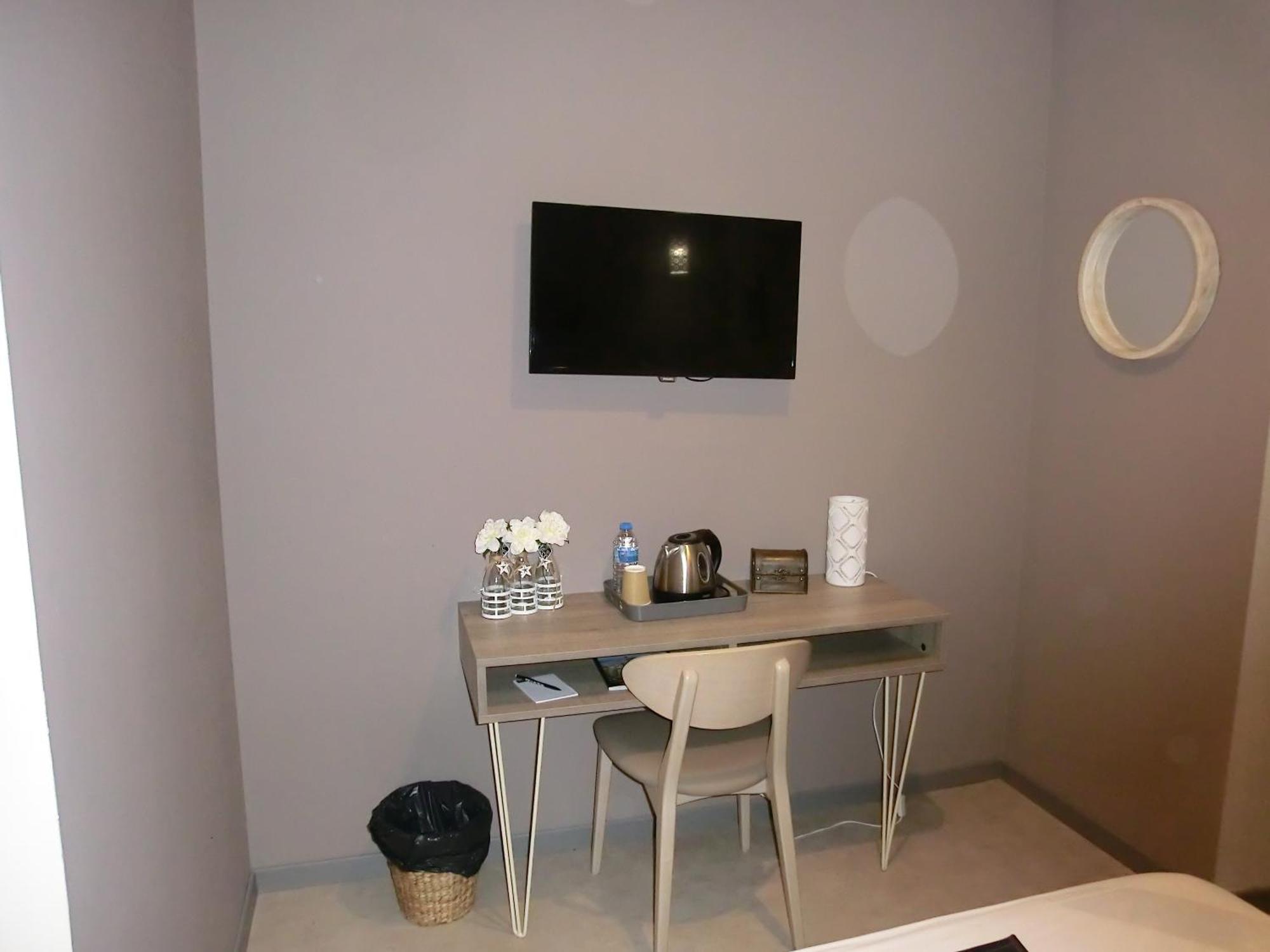 Hotel Sur Le Quai ポール・ヴァンドル 部屋 写真