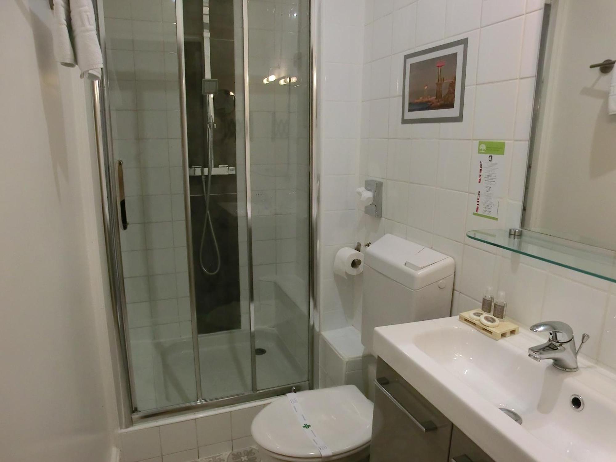 Hotel Sur Le Quai ポール・ヴァンドル 部屋 写真