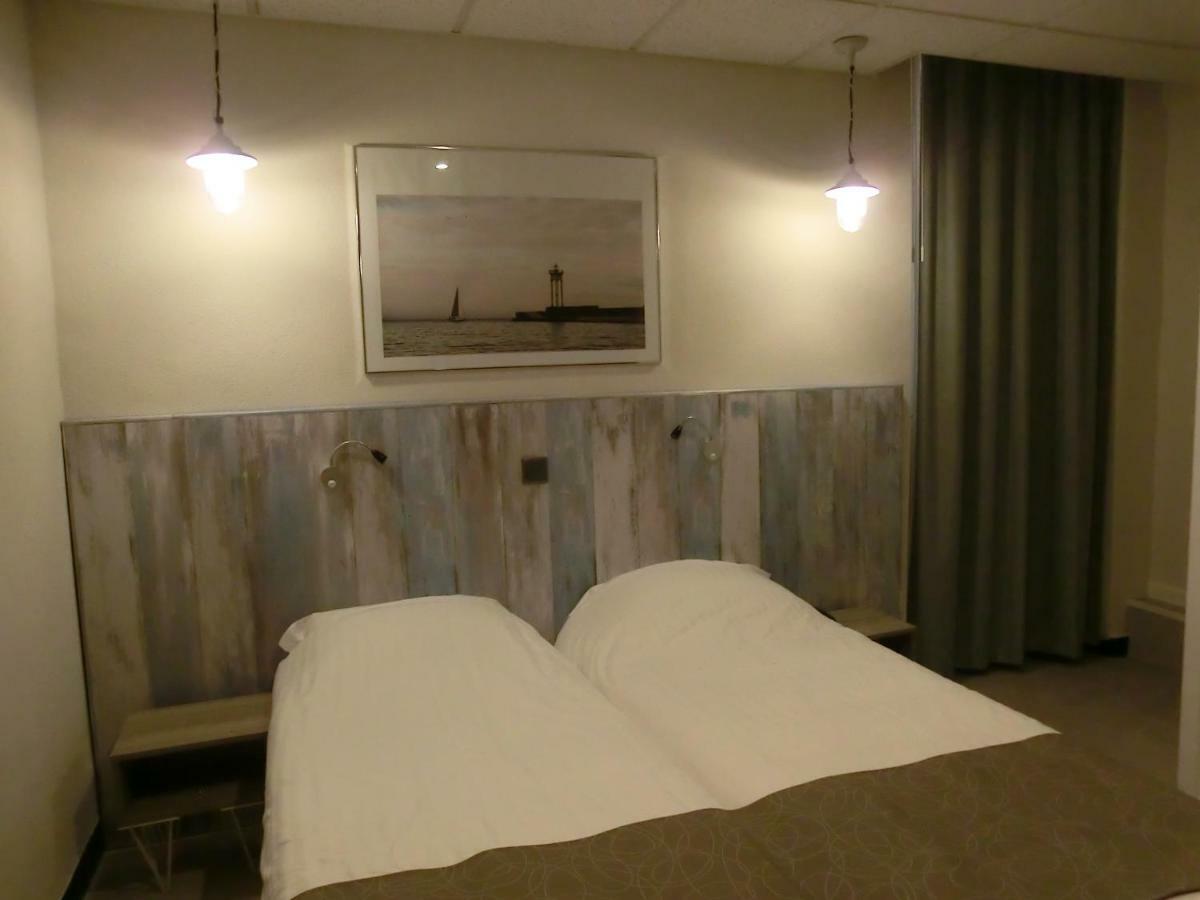 Hotel Sur Le Quai ポール・ヴァンドル エクステリア 写真